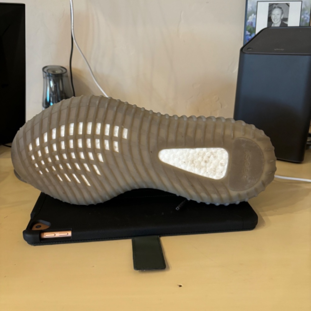 Yeezy Addidas - Picture 2 of 3
